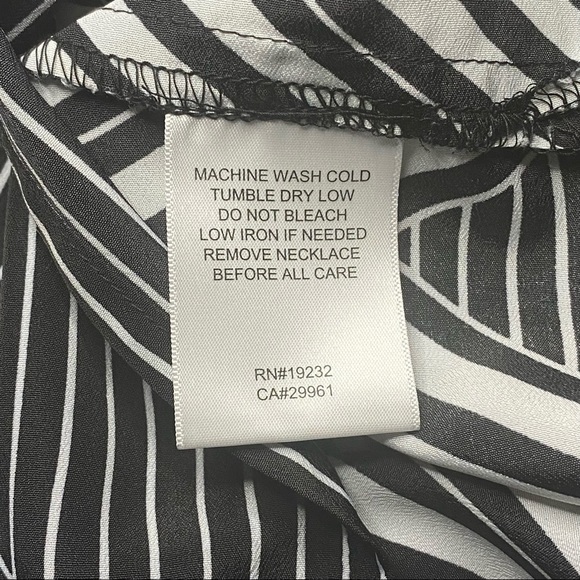 Alfred Dunner Blouse Sz 14 Black White Geometric Sheer 3/4 Sleeve Button Front - Picture 5 of 7